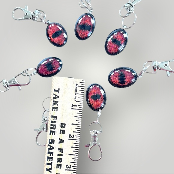𝑯𝒂𝒏𝒅𝒎𝒂𝒅𝒆 Orange/Red Dragon Eye Keychain w/Gift Bag - Picture 6 of 9
